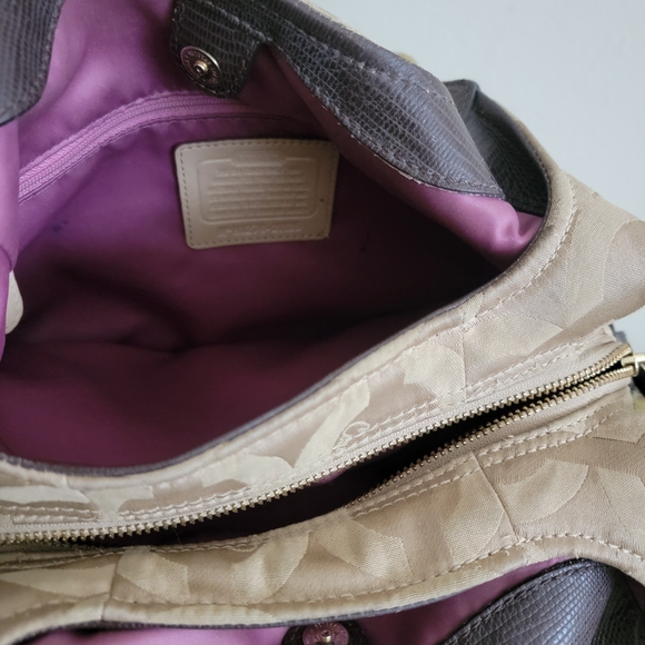 Coach Signature Hobo Bag - Picture 10 of 11